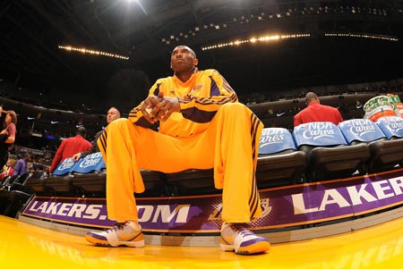 使进攻显得 使进攻显得